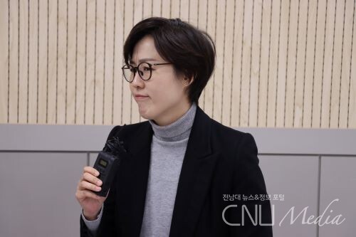 Kim Hyun-ji, the director of documentary movie 