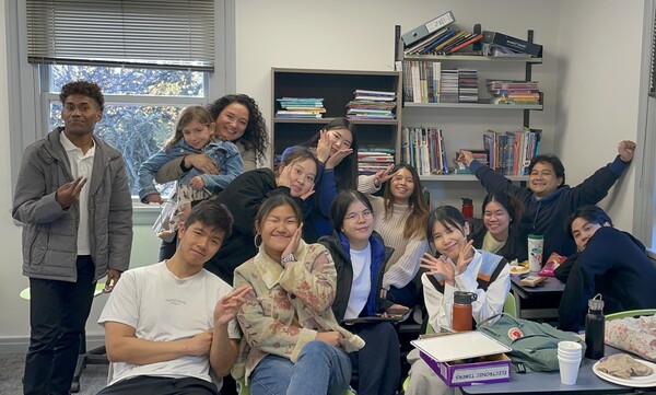 Kim Ye-eun with her fellow students at Lincoln University
