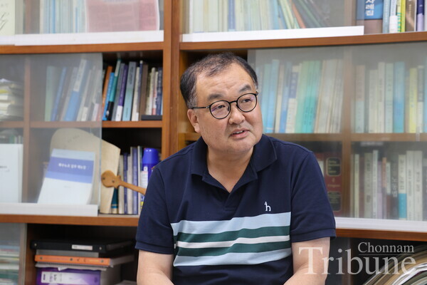 Professor Cho Sang-kyun